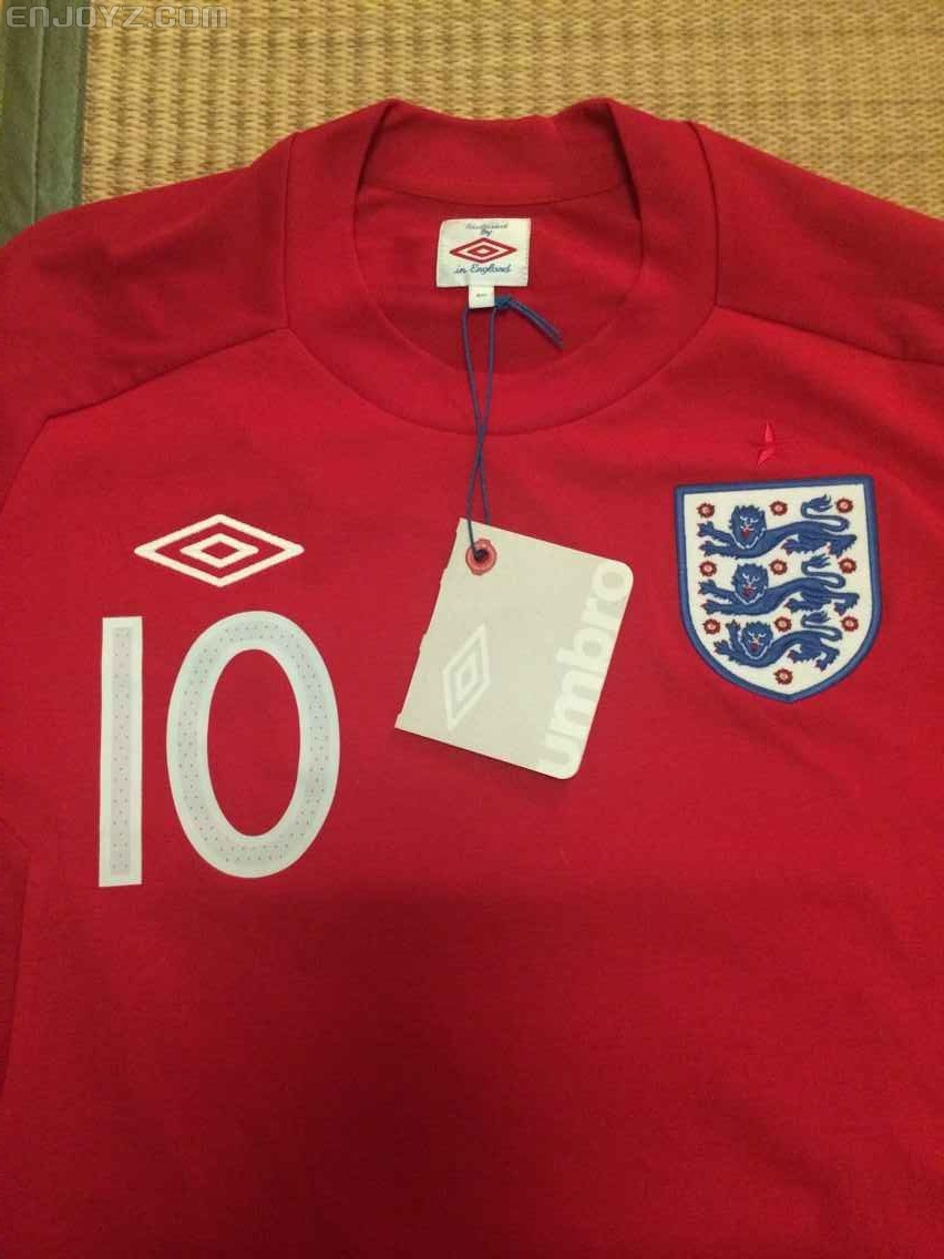 2010款英格兰客场球迷版短袖,M码,10号鲁尼印