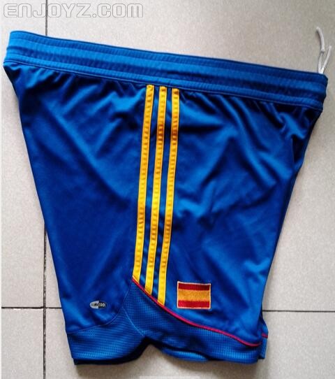Adidas西班牙国家队足球短裤 球裤 尺码S_足球
