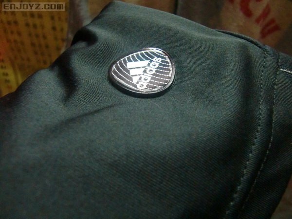 2011-12 利物浦 客场 鉴别 真假?_球衣装备综合