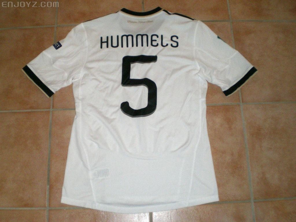 2012 UEFA European Cup Qualifiers Germany Home Match Issued, No.5 Mats Hummels_2.jpg