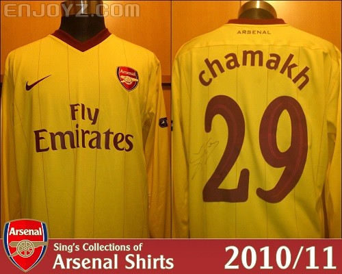 10-11 Away Chamakh.jpg