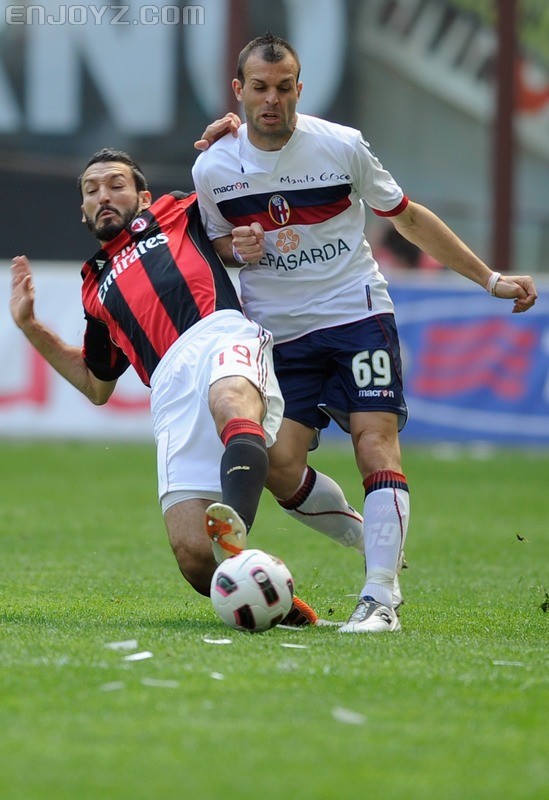 021fcbf6aed3d50f7a8464b4af024ea2-getty-fbl-ita-milan-bologna.jpg