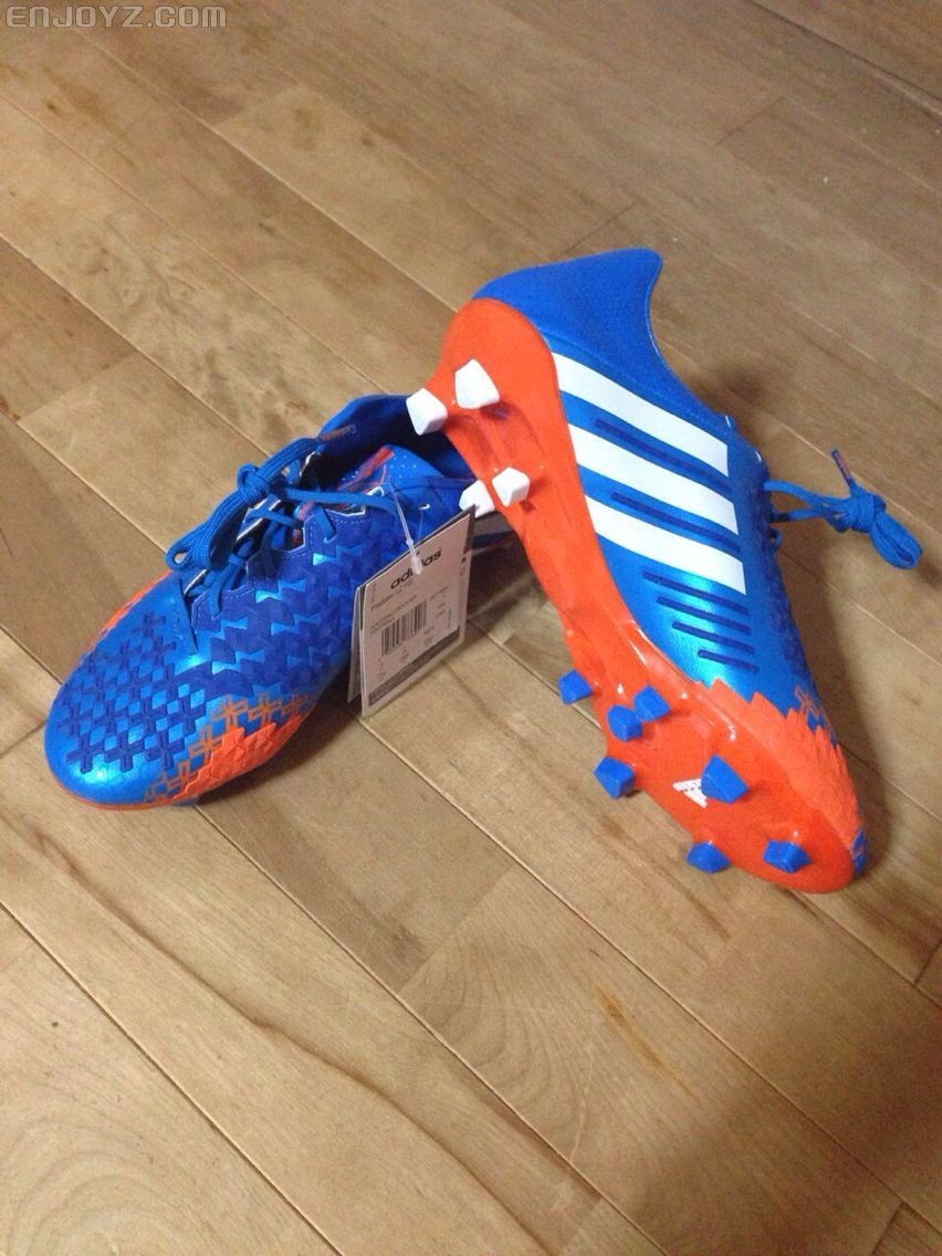 价格就是最低,全新,猎鹰13蓝红色顶级fg,只需499人民币