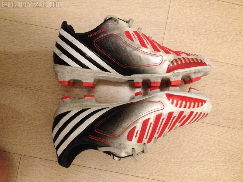 猎鹰12中端hg足球鞋,42码