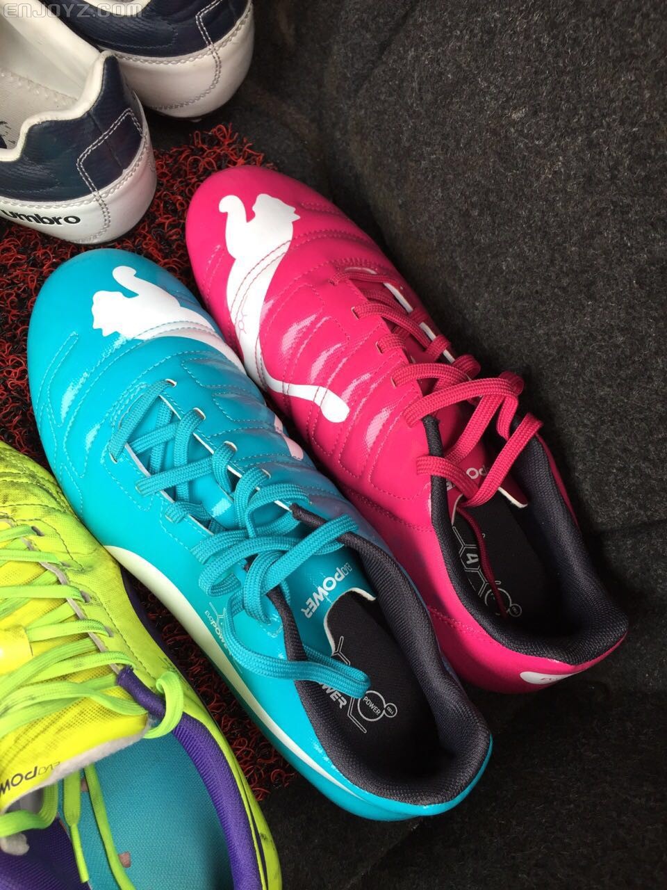 彪马evopower世界杯鸳鸯配色