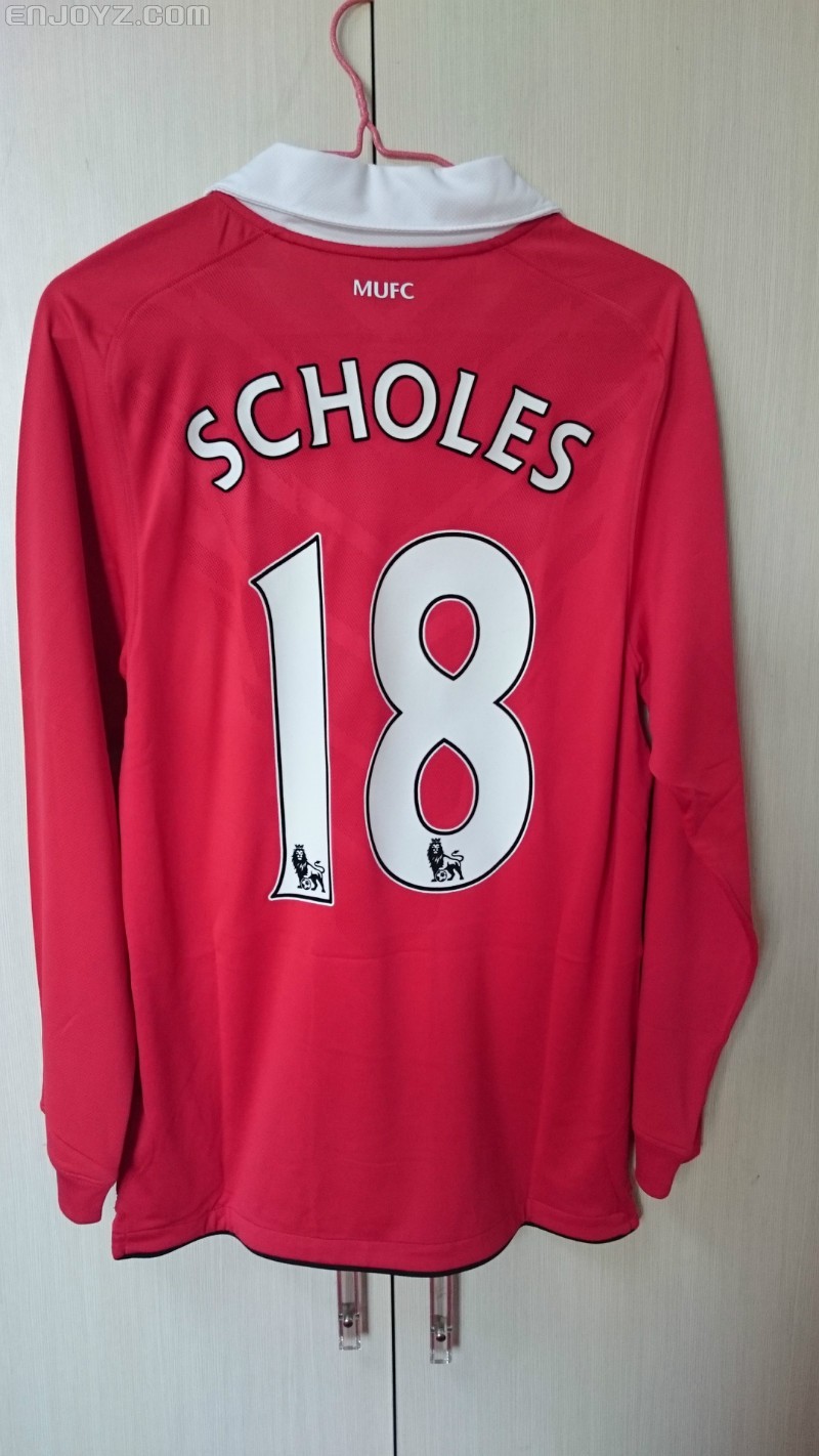 曼联1011赛季主场长袖球衣18号斯科尔斯最后3天出