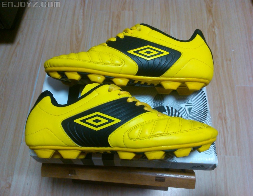 宽脚福音 恩宝umbro hg足球鞋 白菜价88元