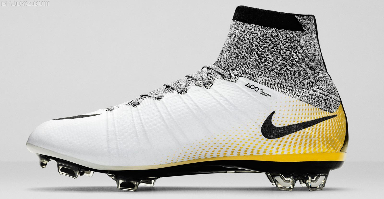 nike-mercurial-superfly-cr7-324k-gold-boots-4.jpg