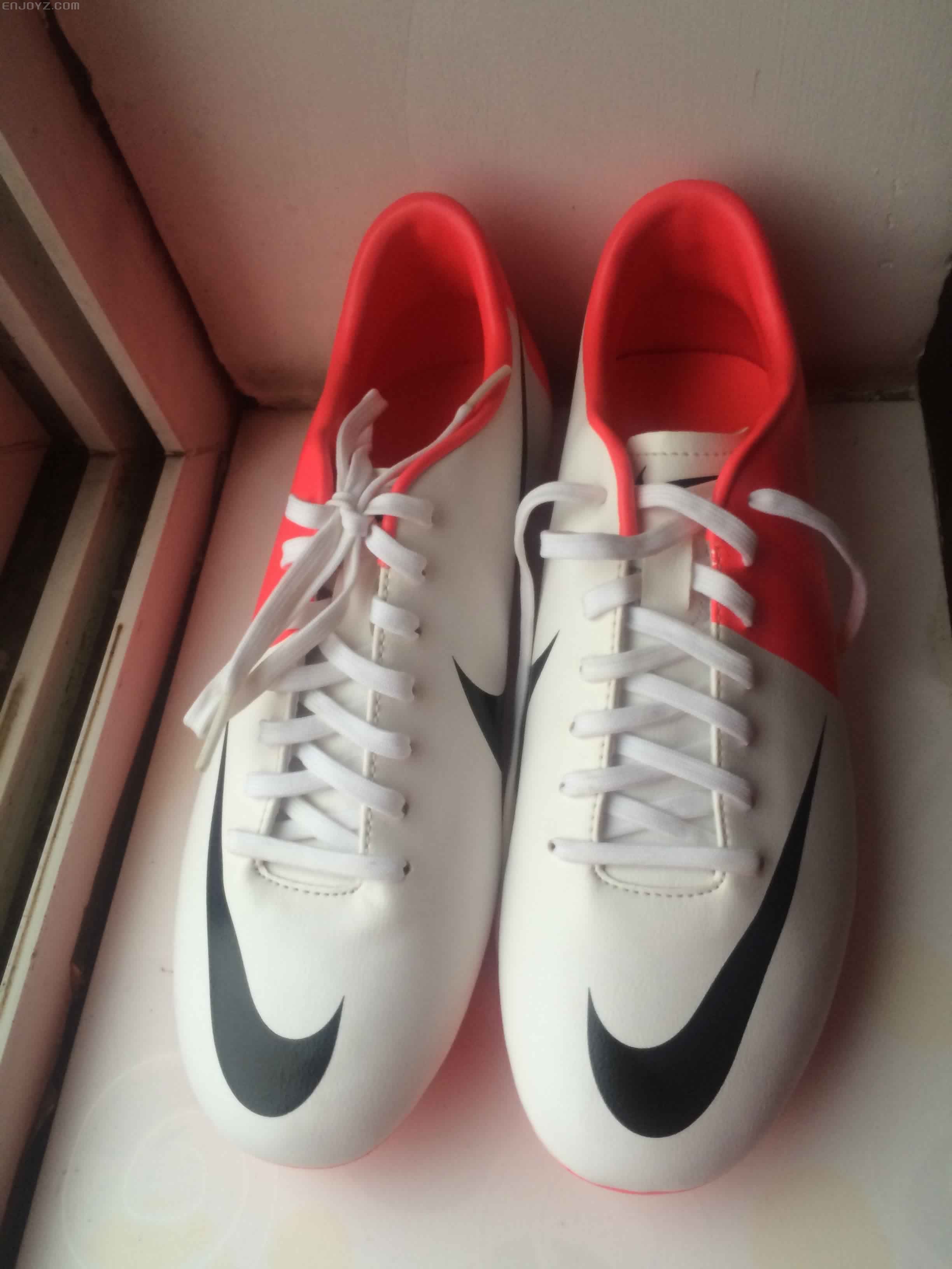 白菜价出售一双全新的耐克刺客8代已出