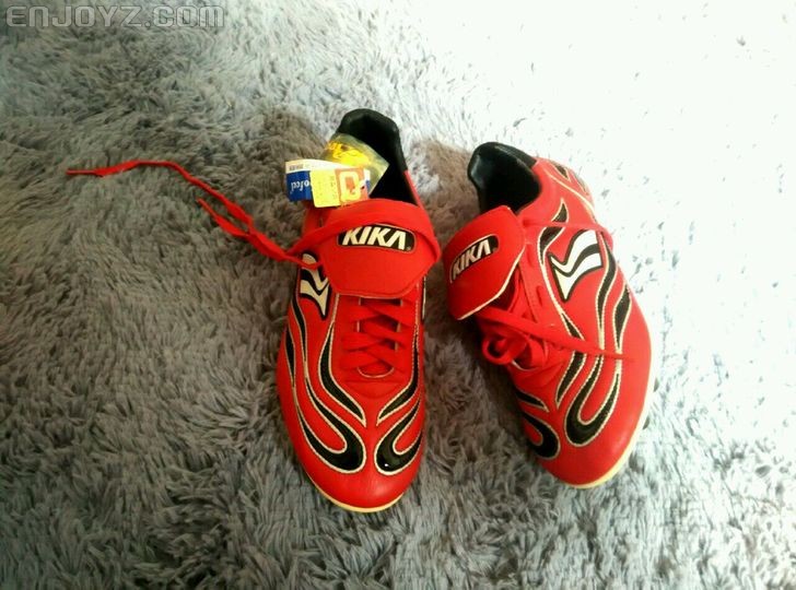 韩国进口 kika 红色斑马 职业队配发款 jp265_足球装备交易_enjoyz