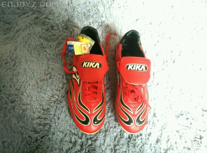 韩国进口 kika 红色斑马 职业队配发款 jp265_足球装备交易_enjoyz
