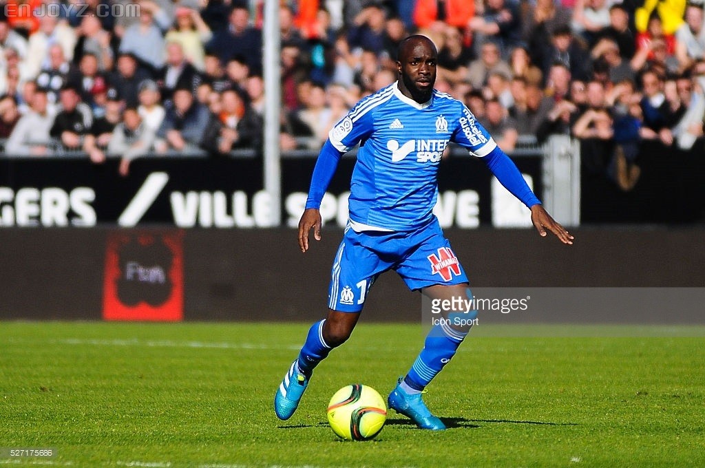 lassana-diarra-during-the-french-ligue-1-match-between-angers-sco-and-picture-id.jpg