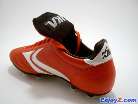 请大家帮忙看看这双kika_足球鞋综合讨论_enjoyz足球装备论坛