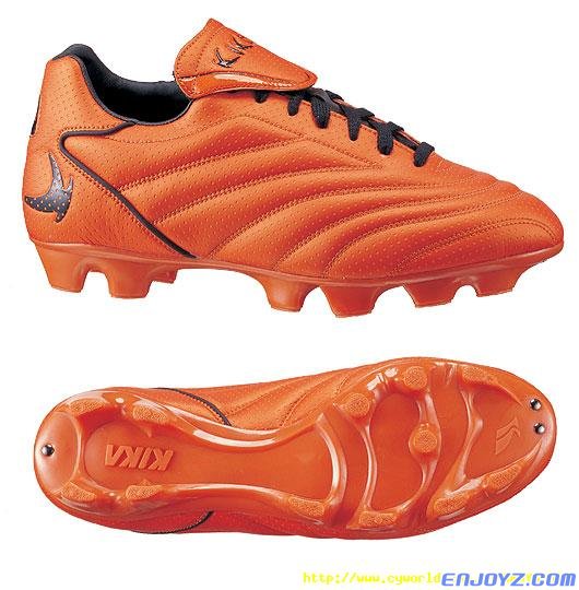 韩国kika足球鞋因为只做足球所以专业