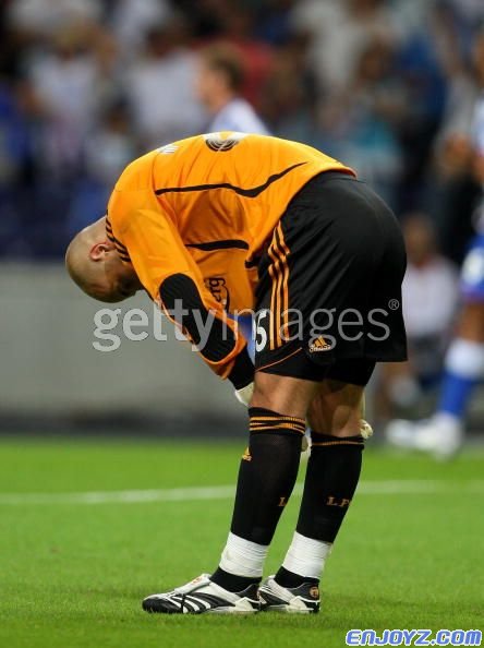 Reina_2006_2007_Boots_AdidasPredatorPulse_Worn_11[1].jpg