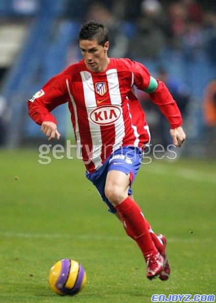 Fernando_Torres_2006_2007_Boots_Nike_Red_Worn_09[1].jpg