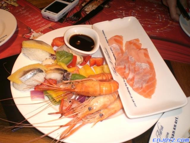 大虾、刺身、海鲜沙拉