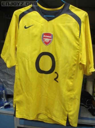 21arsenal 05-06away 1henry14