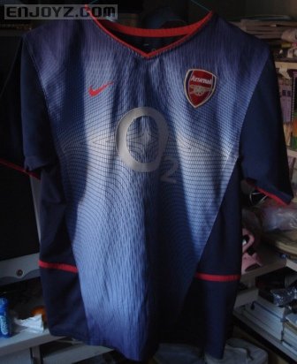 13arsenal 02-03 away 1cole3R.JPG