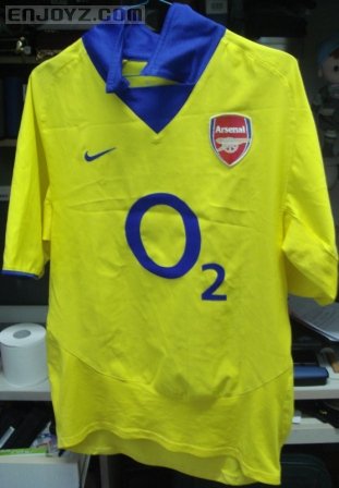 15arsenal 03-04 away 1.JPG