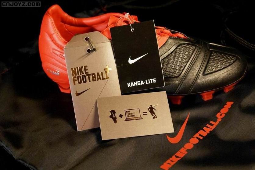 Nike Football+创新技术，其实就是一个互动的环节