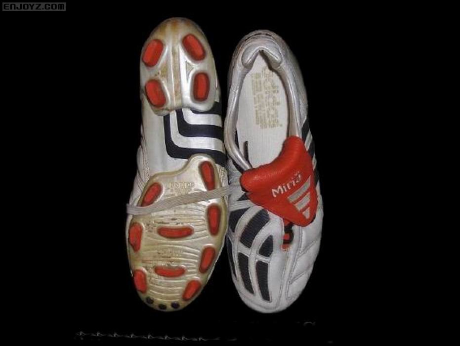 ze_roberto_match_worn_boots_3.jpg