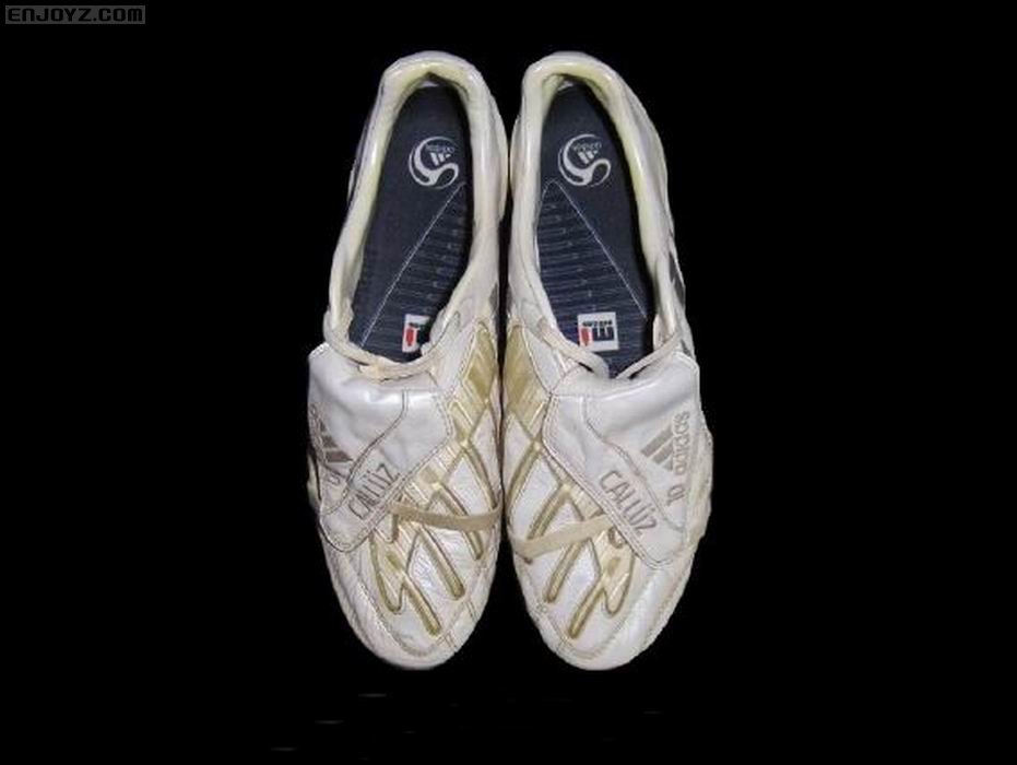 davide_calla_match_worn_boots_2.jpg