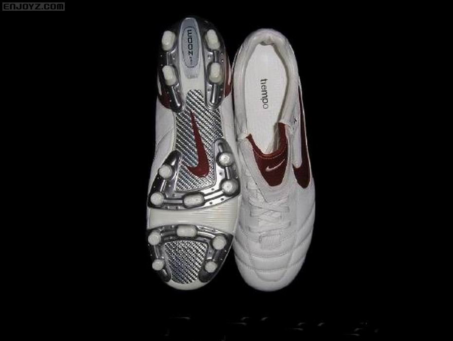 调整大小 cesc_fabregas_match_worn_boots_3.jpg