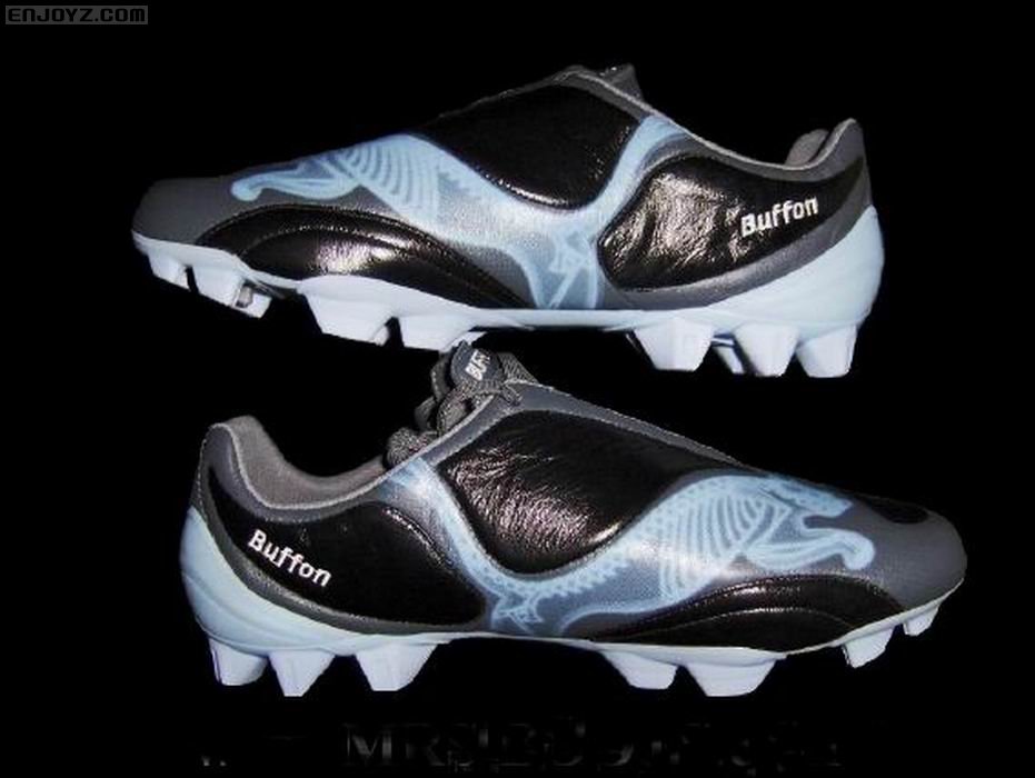 调整大小 gianluigi_buffon_match_worn_boots_4.jpg