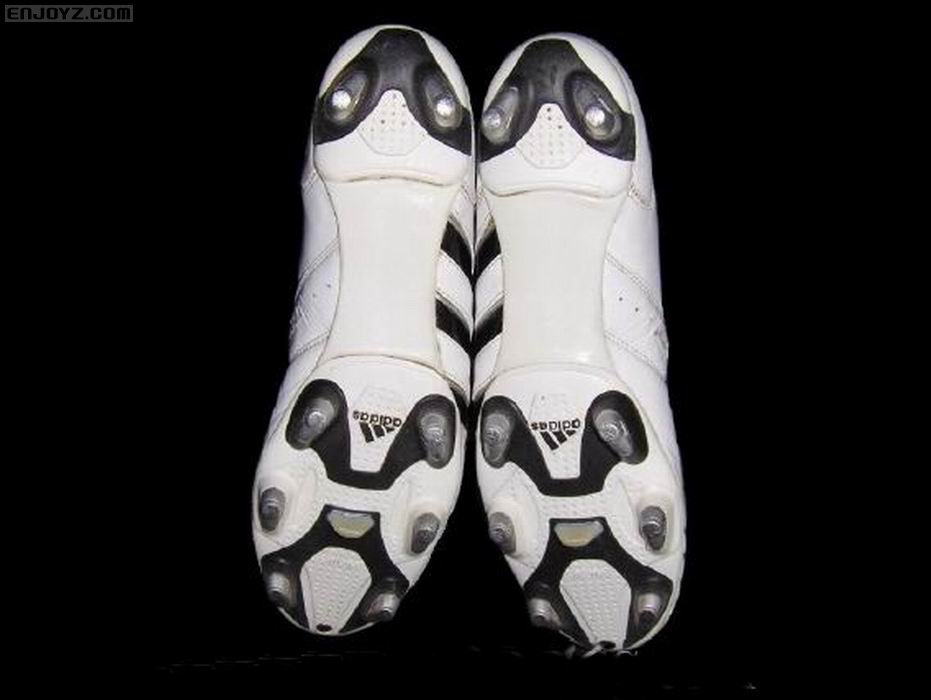 jermaine_jones_match_worn_boots_6.jpg