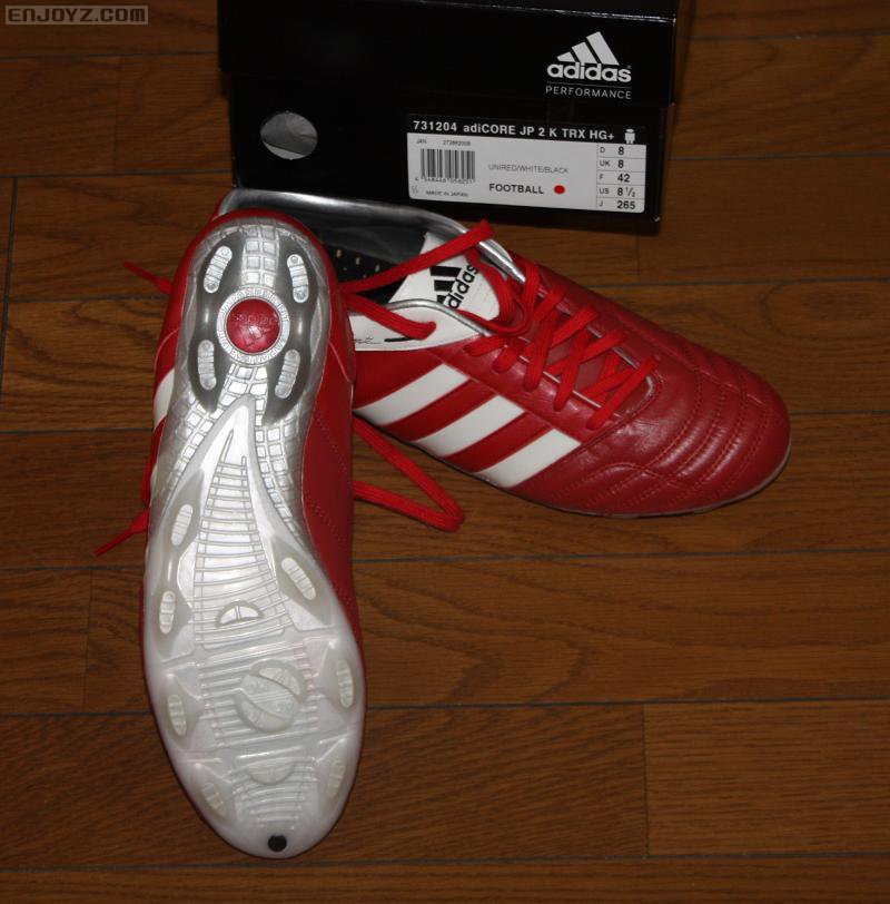 soccer shoes 02.JPG