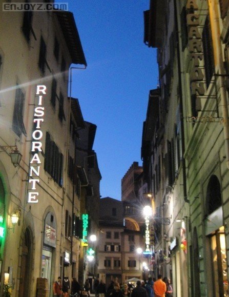 佛罗伦萨商业街