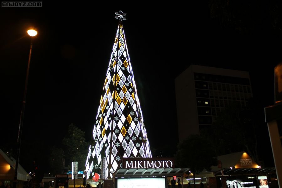 世界最高的施华洛世奇水晶圣诞树