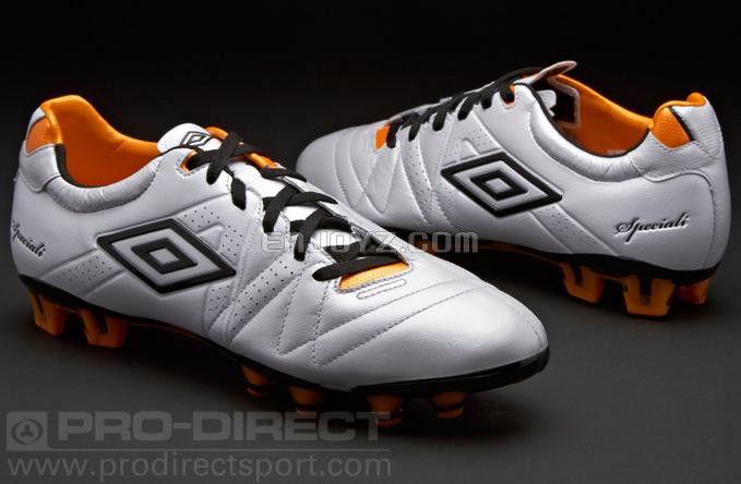 Umbro Speciali 3 Pro MD .jpg