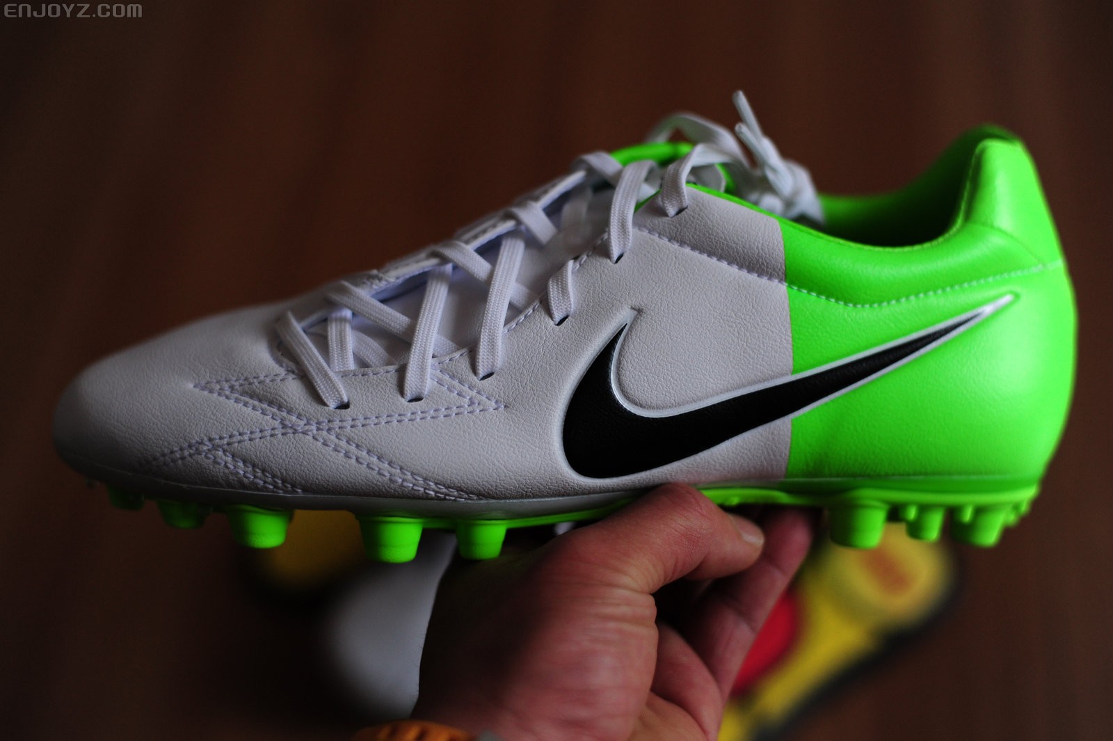 niket90strikeivag欧洲杯白绿配色