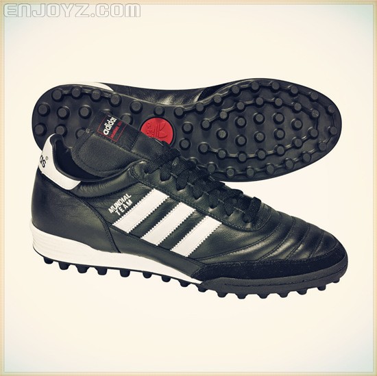 Adidas-Mundial-Team-Fussballschuh.jpg