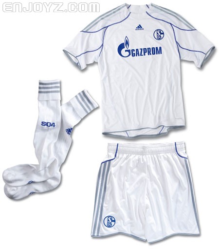 09schalke04away3.jpg