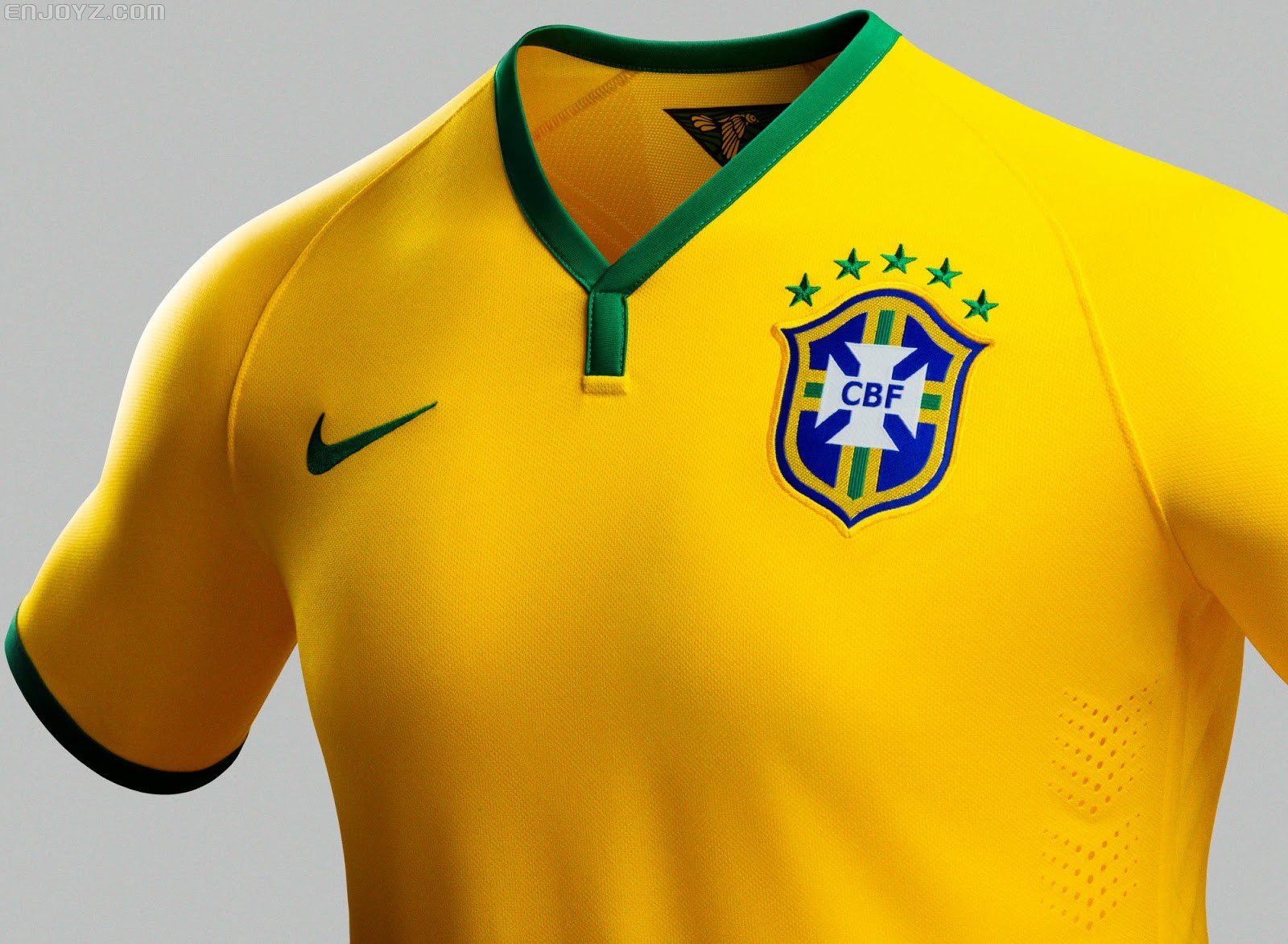 Brazil 2014 World Cup Home Kit (2).jpg