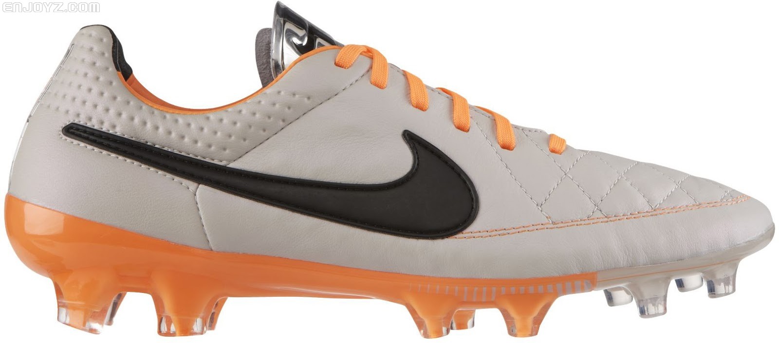 Nike Tiempo Legend V Boot (1).jpg